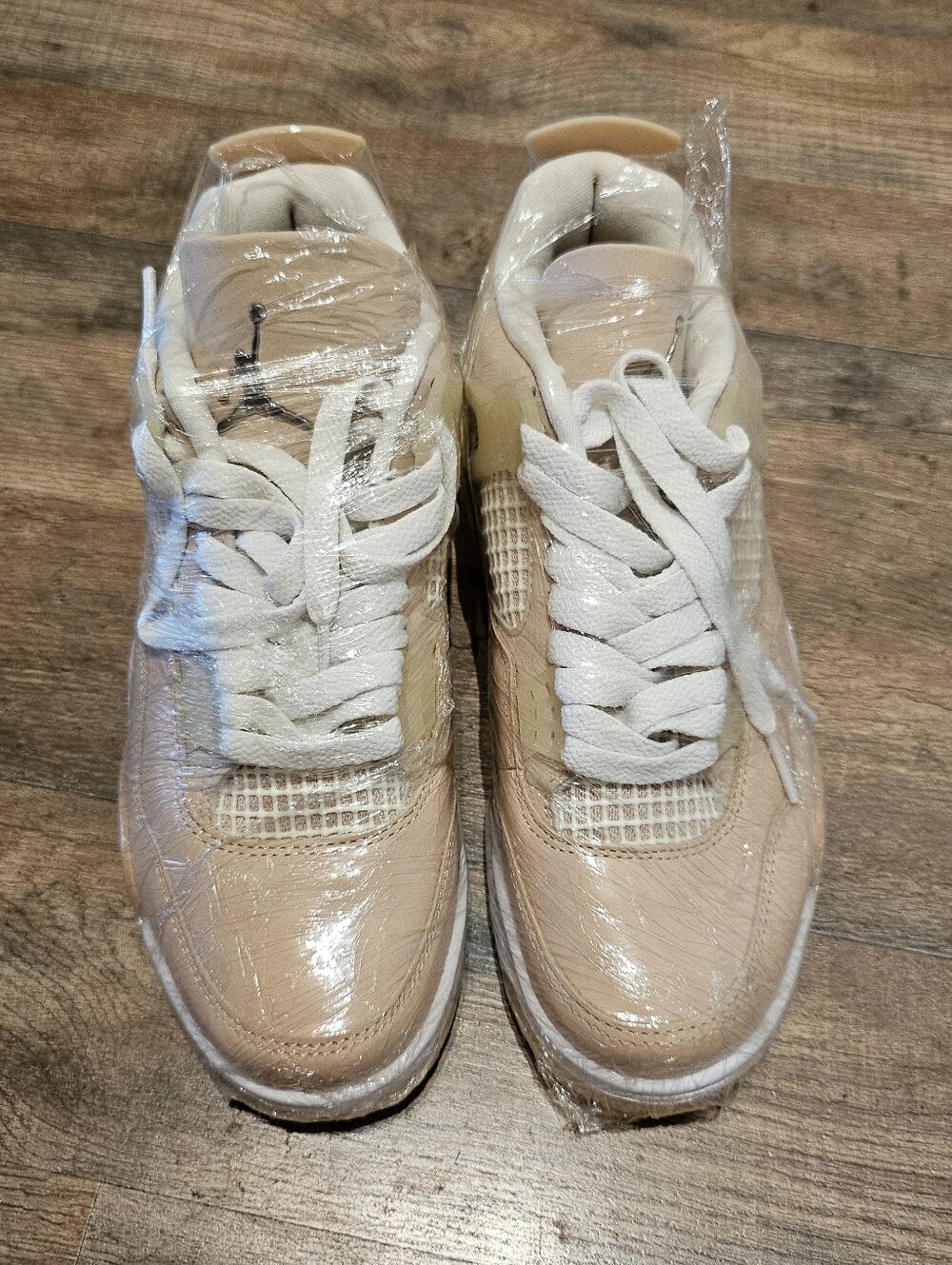 Jordan 4 Shimmer Size 6 Wms
